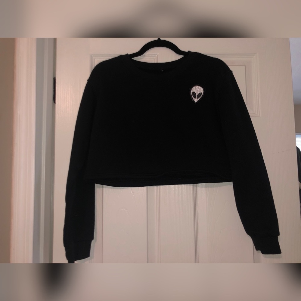Alien crop top sweater